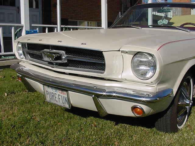 Ford Mustang 1965 image number 28