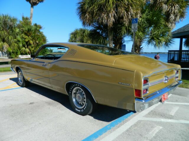 Ford Torino 1968 image number 2