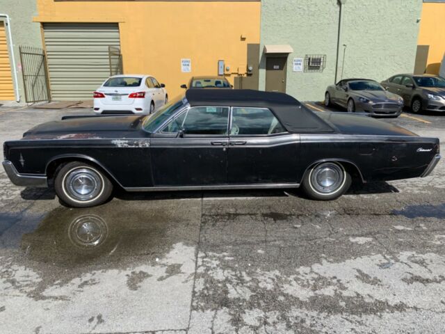 Lincoln Continental 1966 image number 0