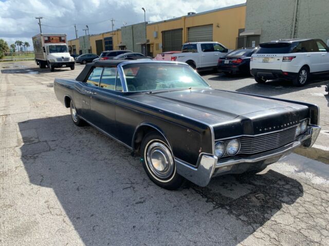 Lincoln Continental 1966 image number 2