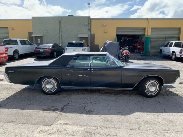 Lincoln Continental 1966 image number 3