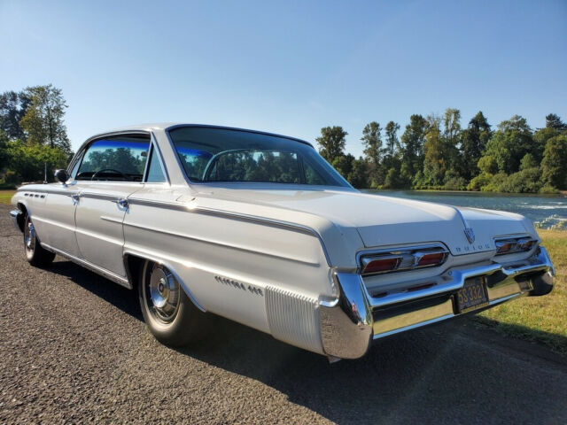 Buick Electra 1962 image number 18