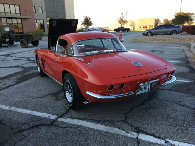 Chevrolet Corvette 1962 image number 18