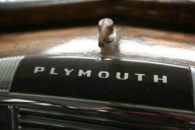 Plymouth Special Deluxe 1946 image number 20