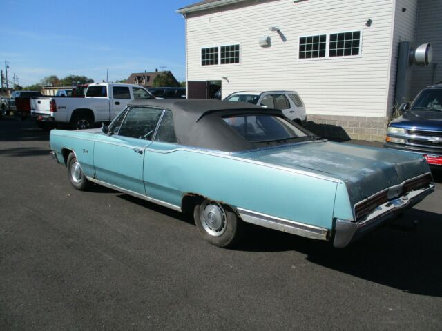 Plymouth Fury 1967 image number 20