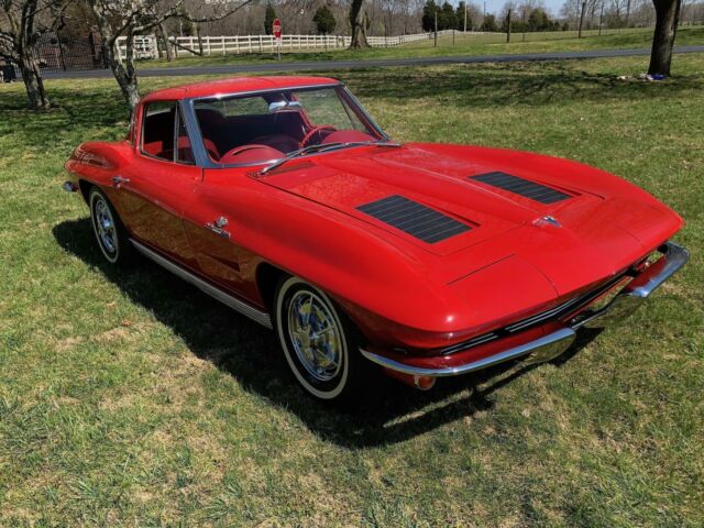 Chevrolet Corvette 1963 image number 1