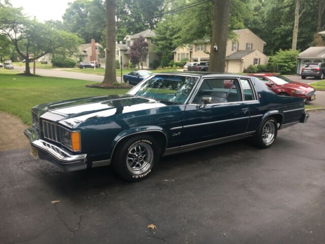 Oldsmobile Eighty-Eight 1979 image number 4