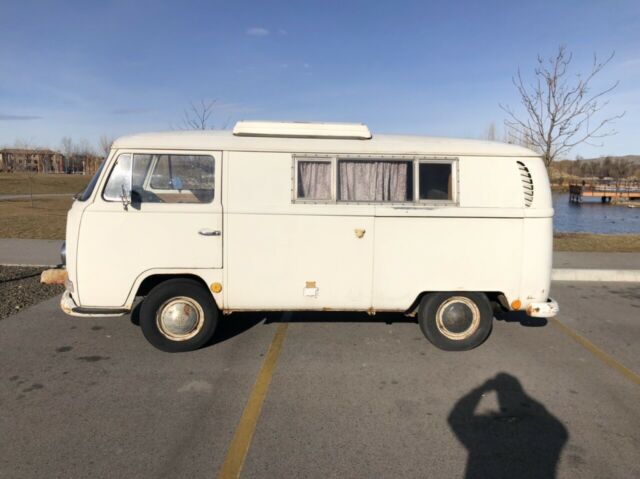 Volkswagen Bus/Vanagon 1968 image number 14