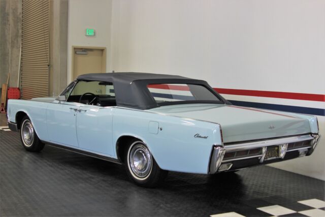 Lincoln Continental 1966 image number 37