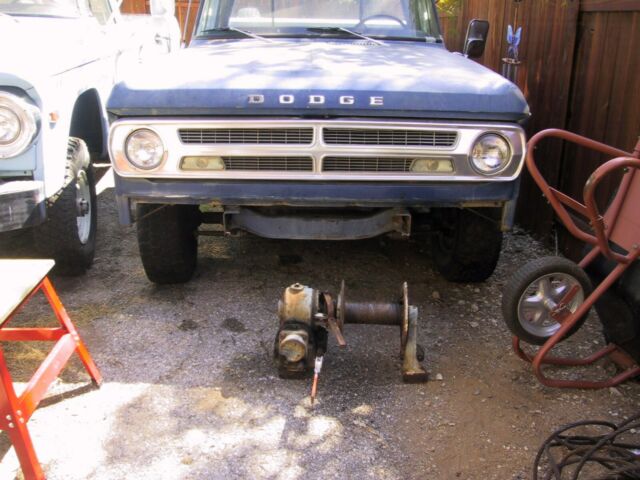 Dodge Power Wagon 1970 image number 16