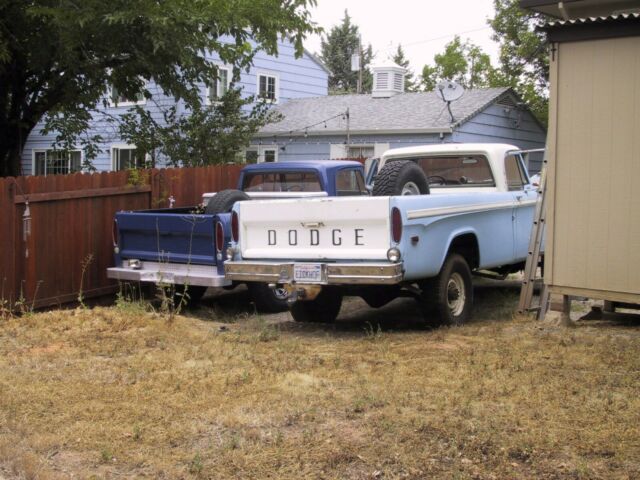 Dodge Power Wagon 1970 image number 19