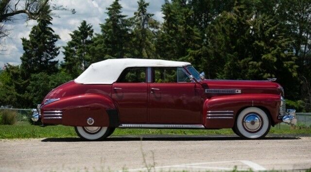 Cadillac Series 62 1941 image number 10