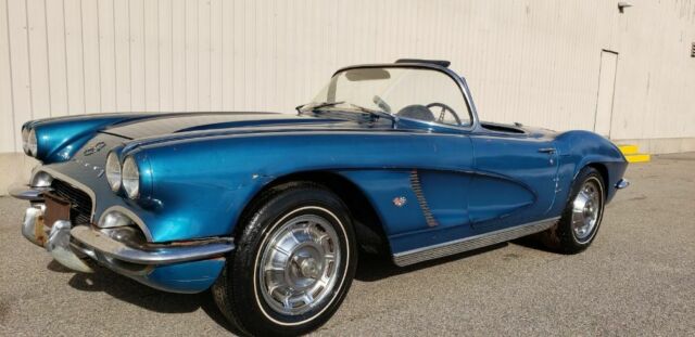 Chevrolet Corvette 1962 image number 13