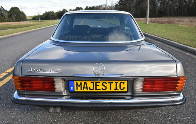 Mercedes-Benz SL-Class 1974 image number 18