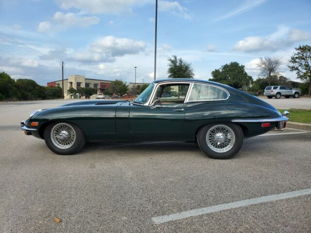 Jaguar E-Type 1970 image number 28