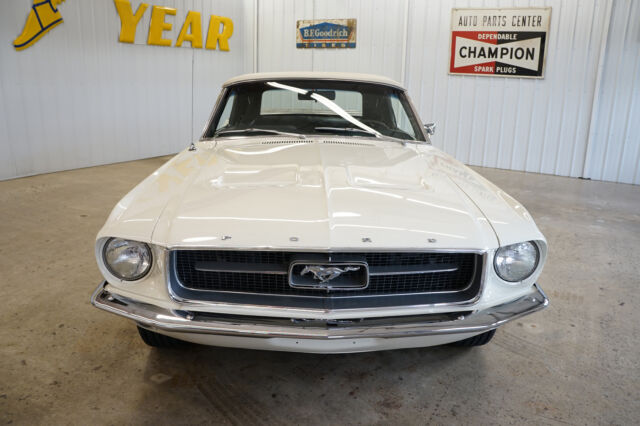 Ford Mustang 1967 image number 22