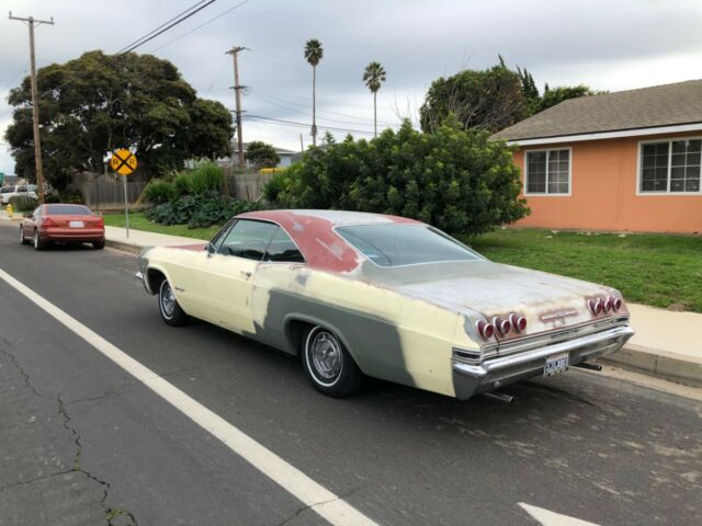 Chevrolet Impala 1965 image number 17