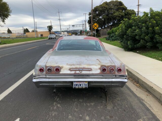 Chevrolet Impala 1965 image number 18