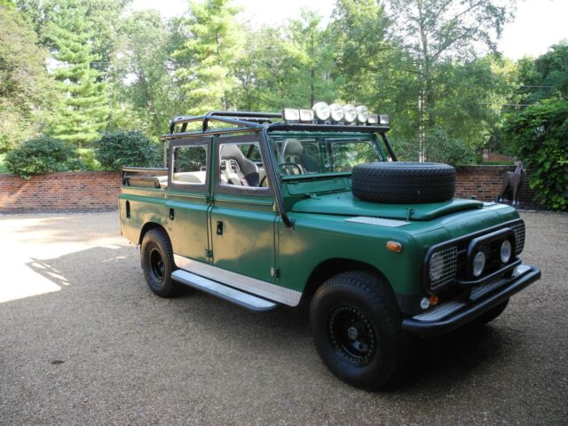 Land Rover Defender 1969 image number 0