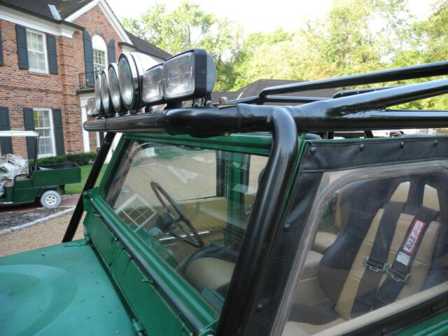 Land Rover Defender 1969 image number 43