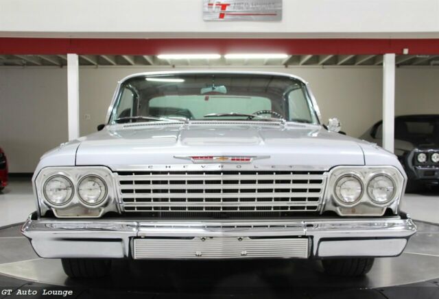 Chevrolet Impala 1962 image number 1