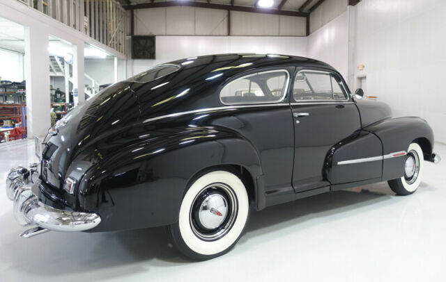 Oldsmobile Series 66 1947 image number 3