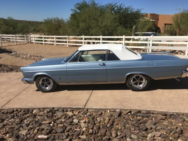 Ford Galaxie 1965 image number 19