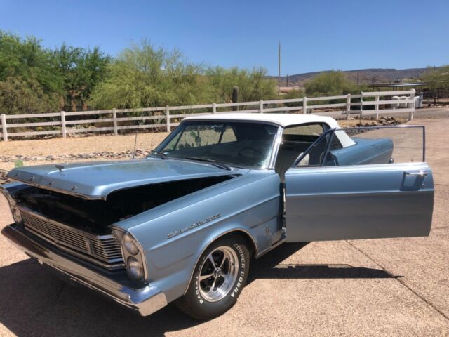 Ford Galaxie 1965 image number 9