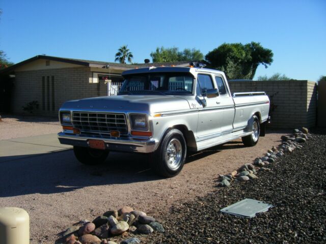 Ford F-250 1979 image number 2