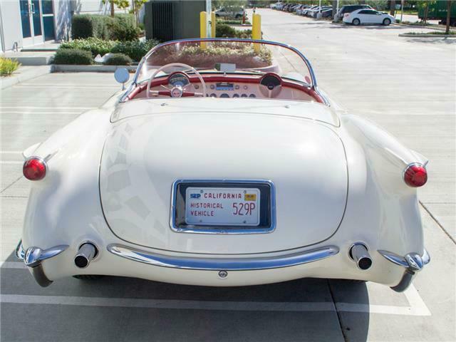 Chevrolet Corvette 1955 image number 32