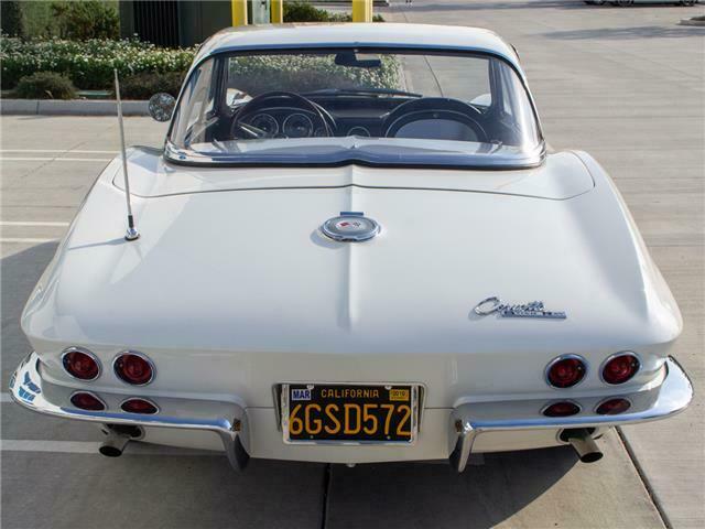 Chevrolet Corvette 1964 image number 20