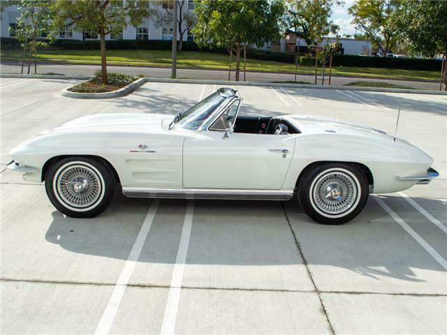 Chevrolet Corvette 1964 image number 29