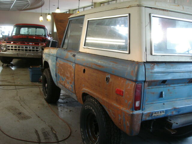 Ford Bronco 1976 image number 33