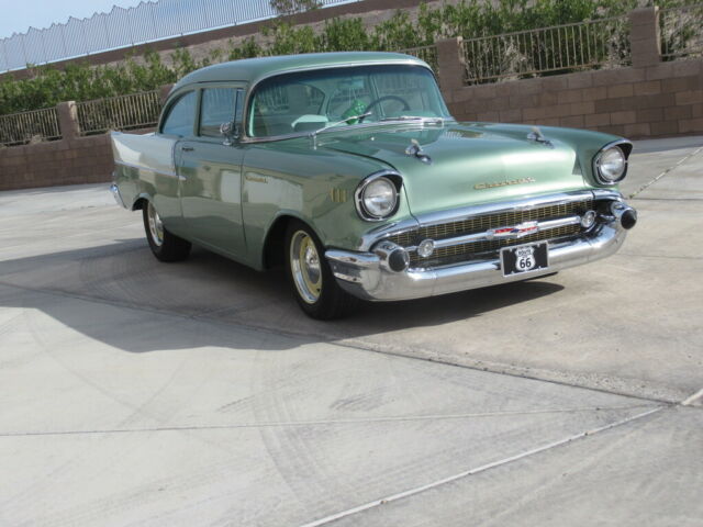 Chevrolet Bel Air/150/210 1957 image number 14