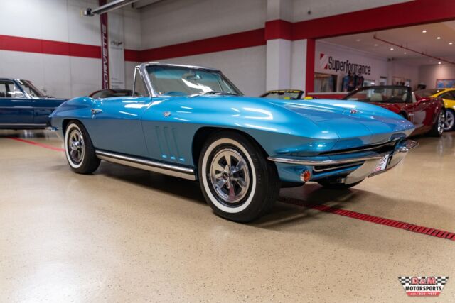 Chevrolet Corvette 1965 image number 30