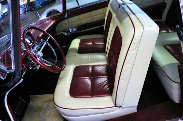 Lincoln Continental 1956 image number 2