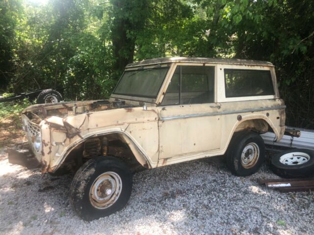 Ford Bronco 1976 image number 0