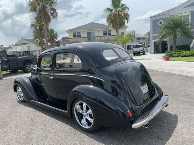 Ford Deluxe 1938 image number 17