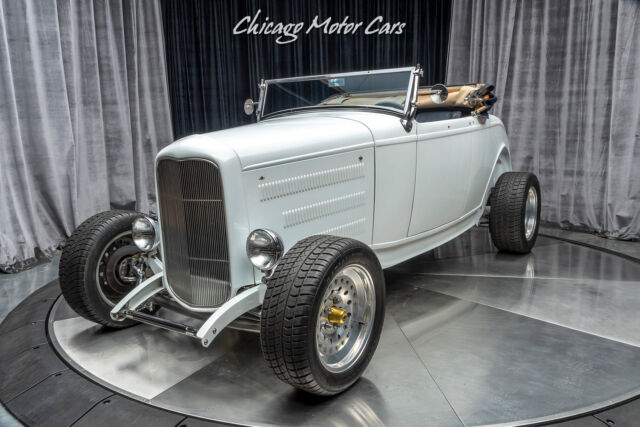 Ford Custom Roadster 1932 image number 32