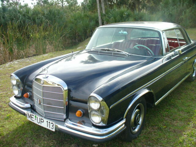 Mercedes-Benz 300-Series 1967 image number 24