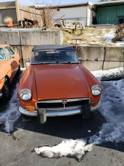 MG MGB 1974 image number 0