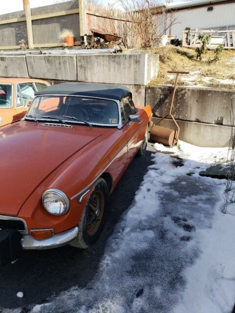 MG MGB 1974 image number 10