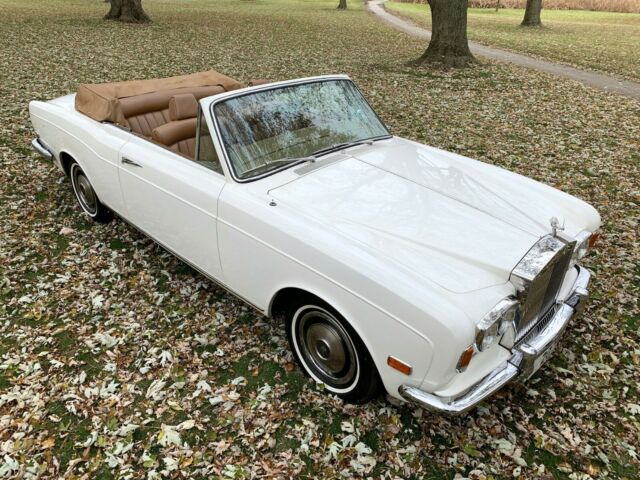 Rolls-Royce Corniche 1971 image number 0