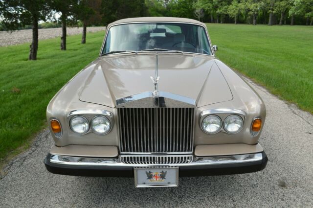 Rolls-Royce Silver Shadow 1976 image number 2