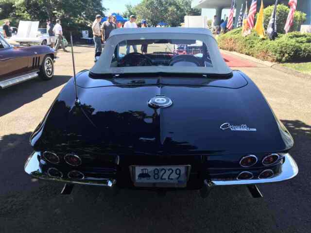 Chevrolet Corvette Stingray 1964 image number 2