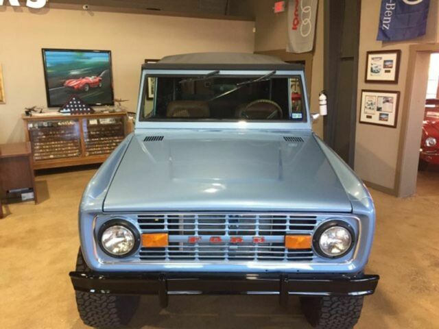 Ford Bronco 1974 image number 2