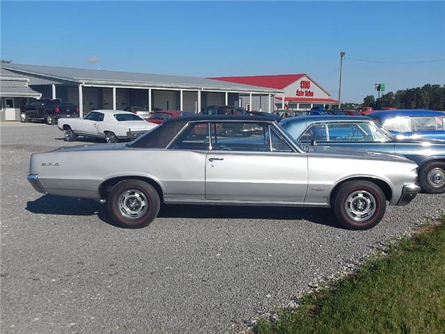 Pontiac GTO 1964 image number 28