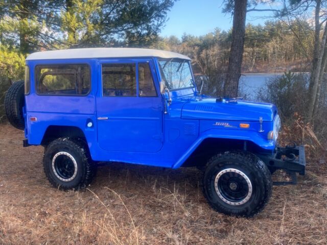 Toyota Land Cruiser 1972 image number 7