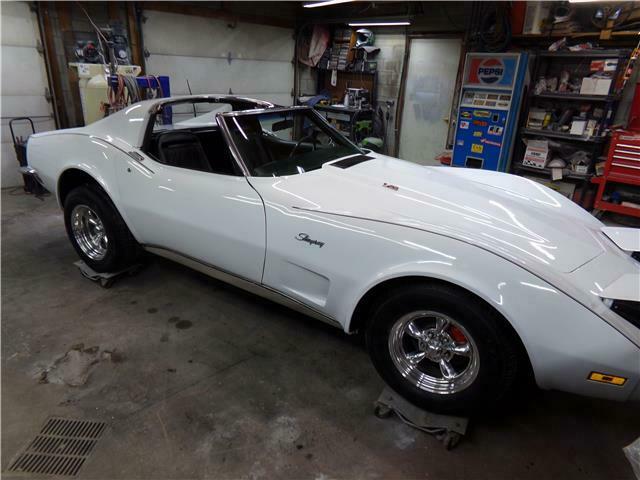 Chevrolet Corvette 1973 image number 22