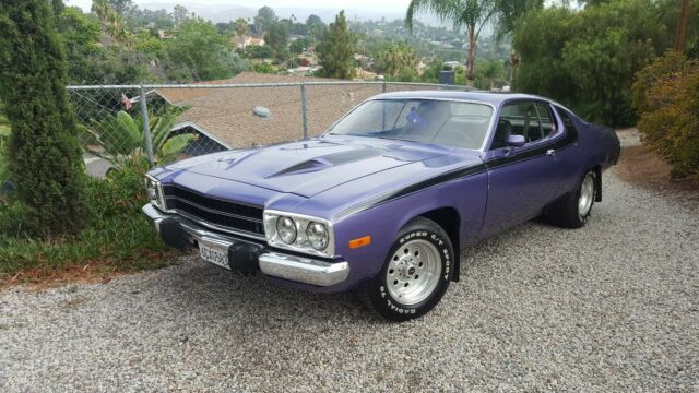 Plymouth Road Runner 1973 image number 39